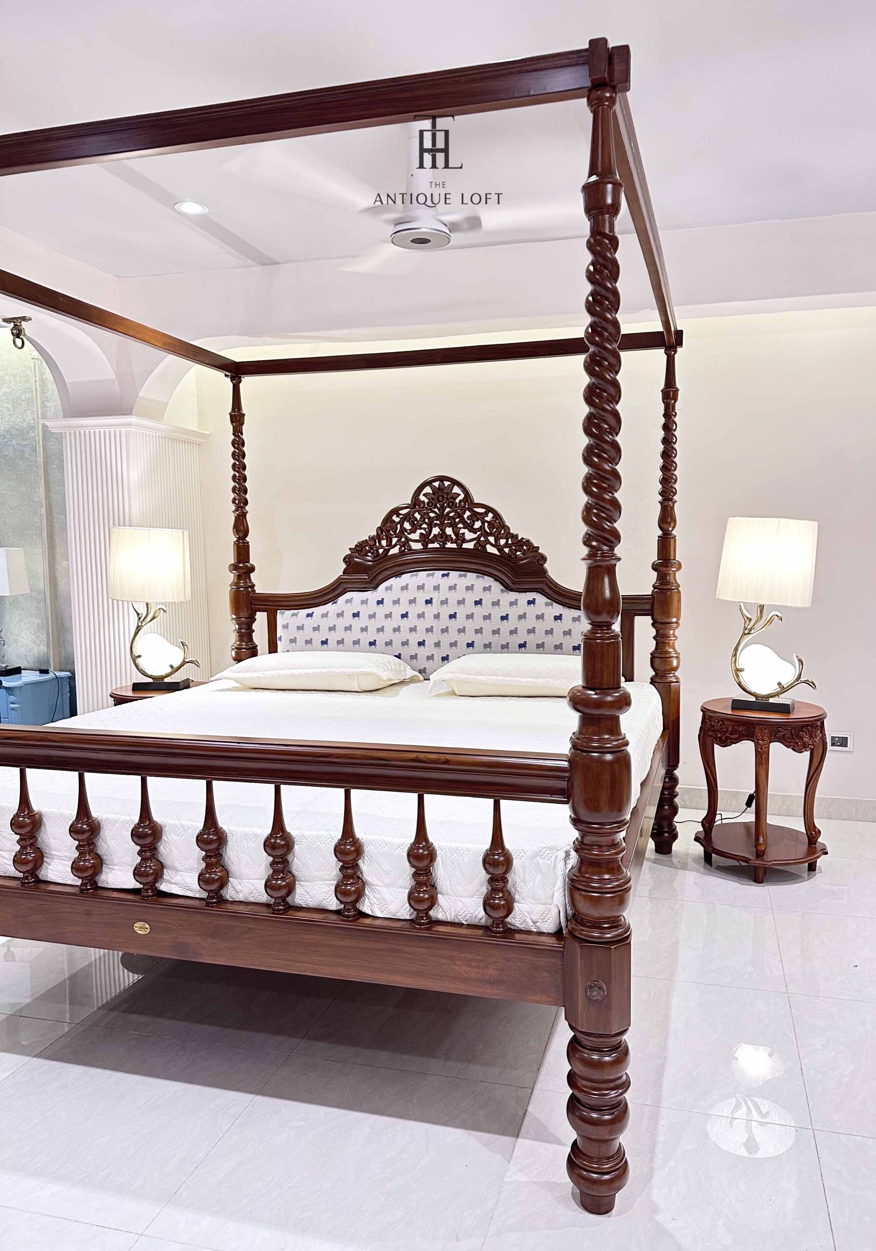 Jacobean x Madurai Poster bed