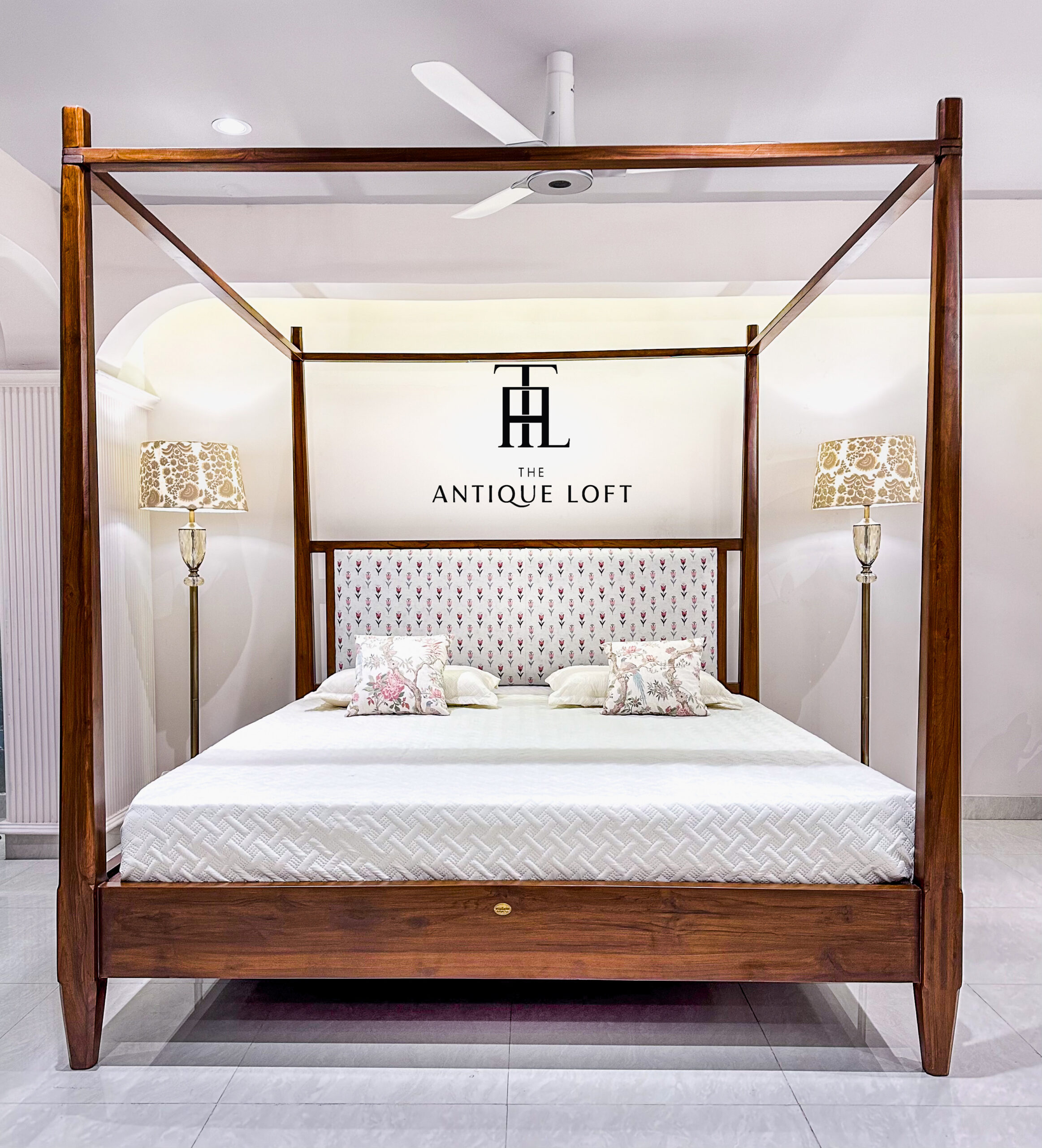 Bay Poster Bed