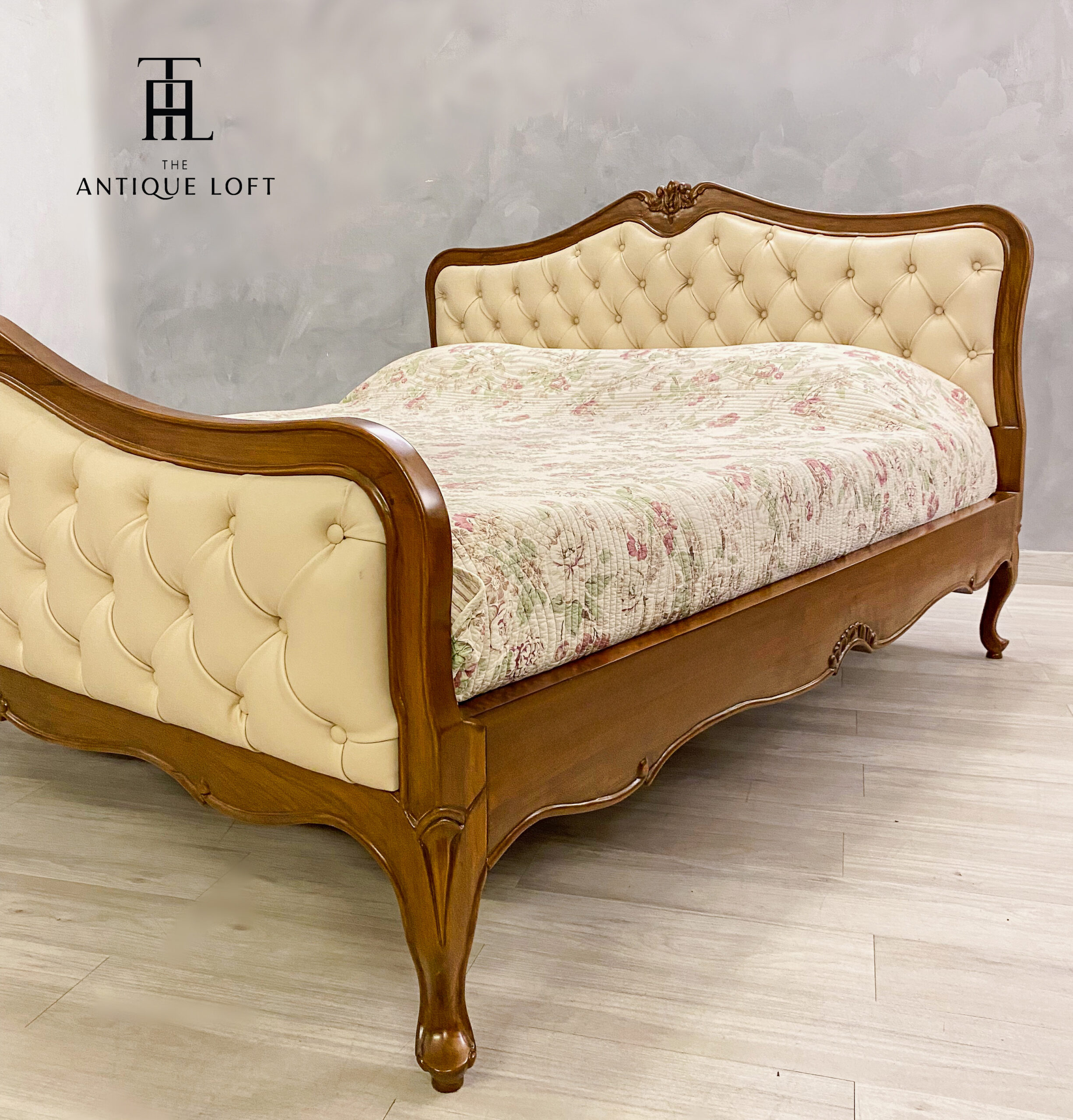 French riviera cushion Bed