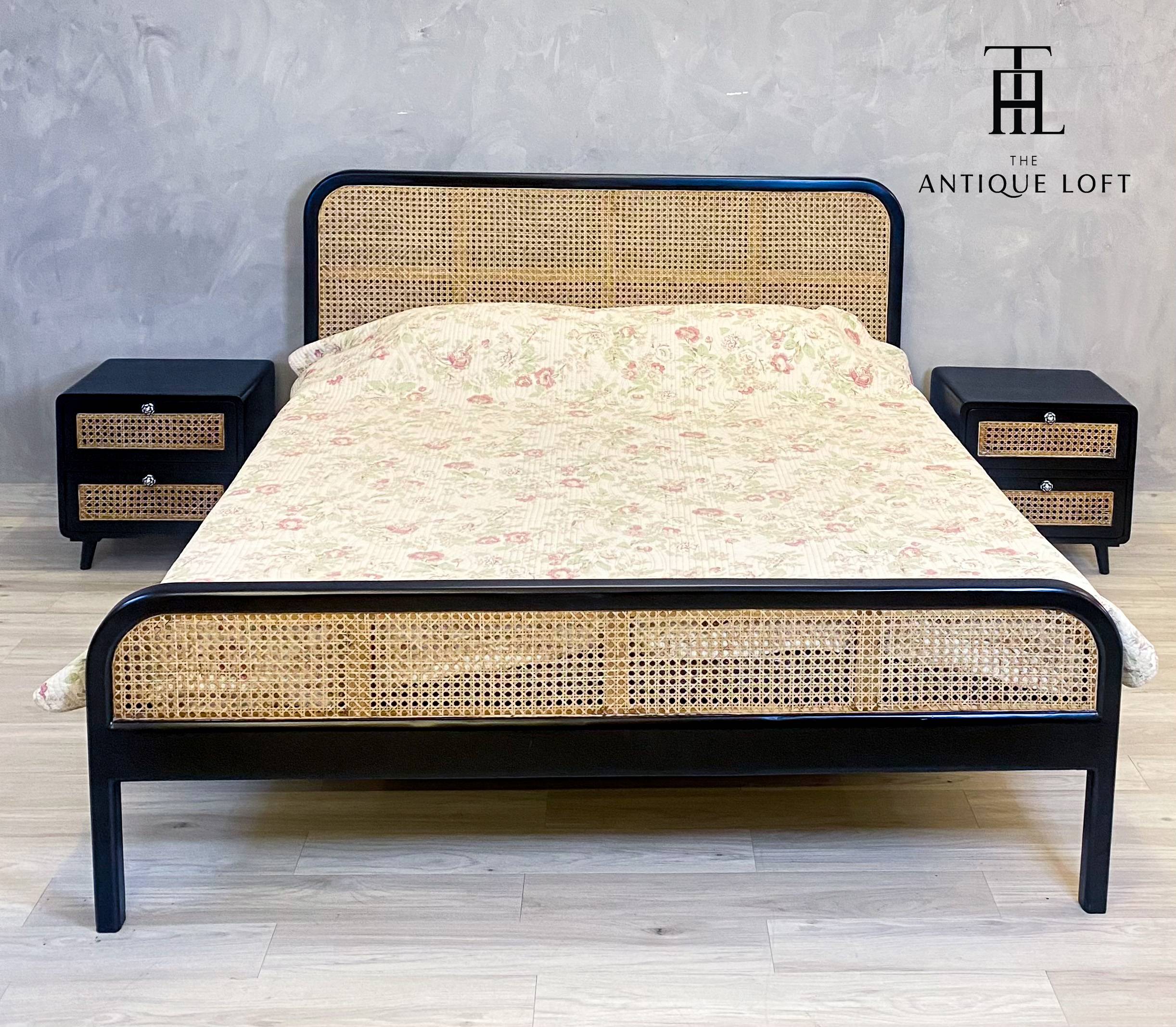 Oslo Cane Bed (1)